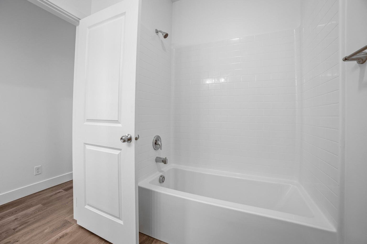 DESERT COLOR CONDOS - Residential