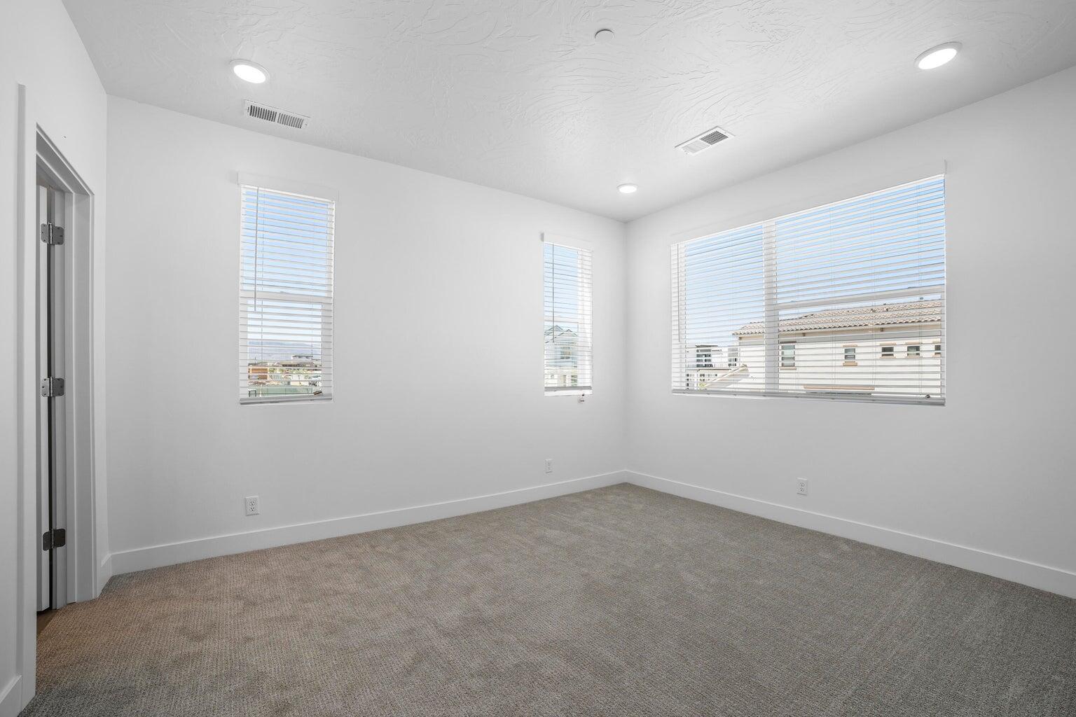 DESERT COLOR CONDOS - Residential