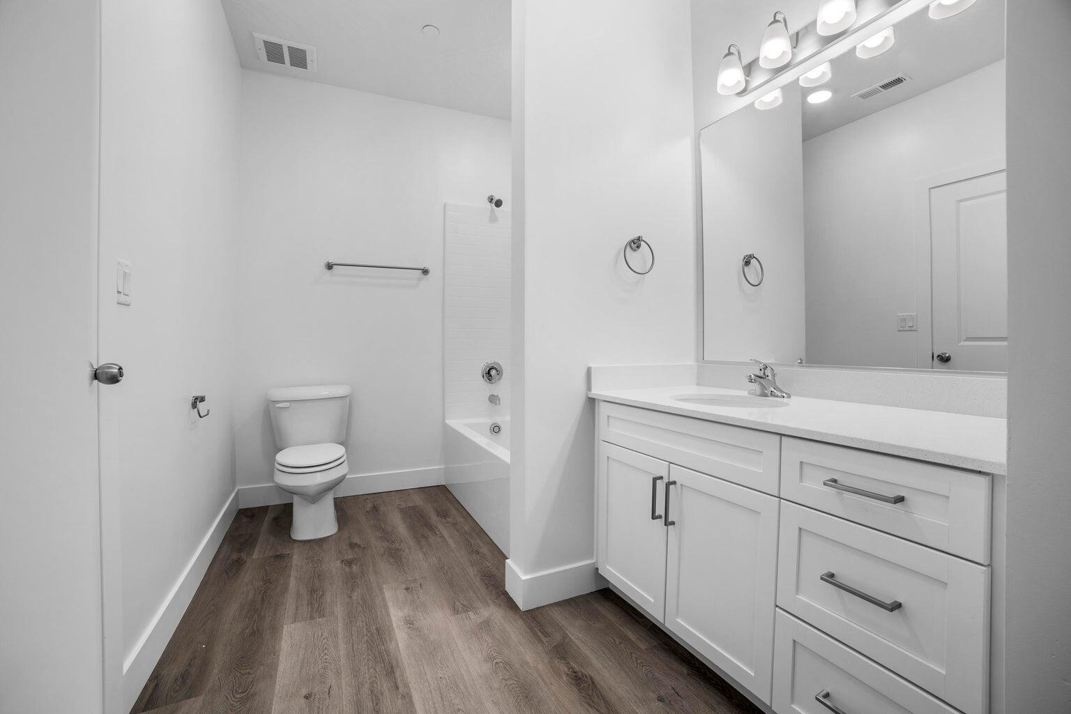 DESERT COLOR CONDOS - Residential