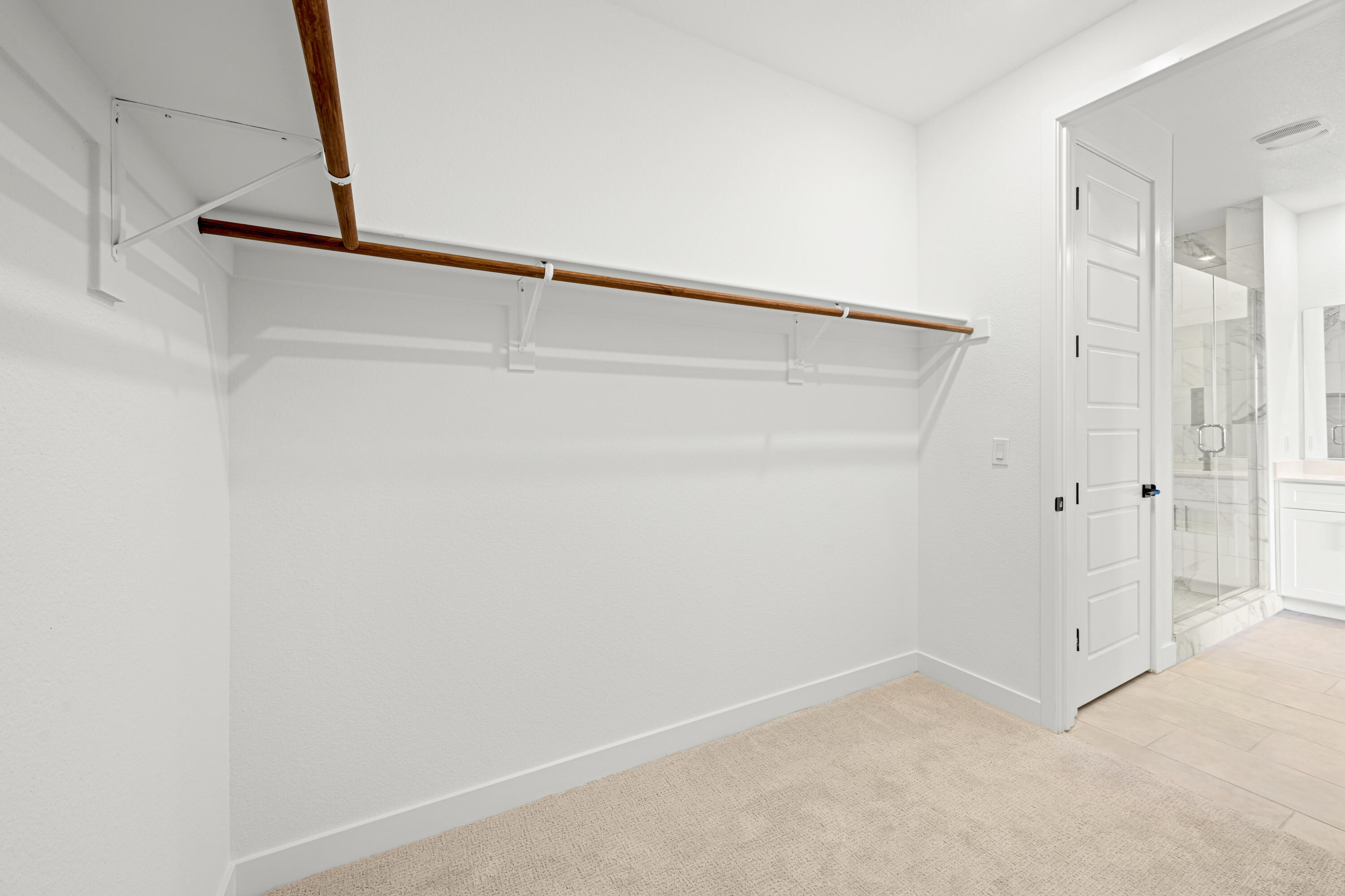 CECITA CREST AT DIVARIO - Residential