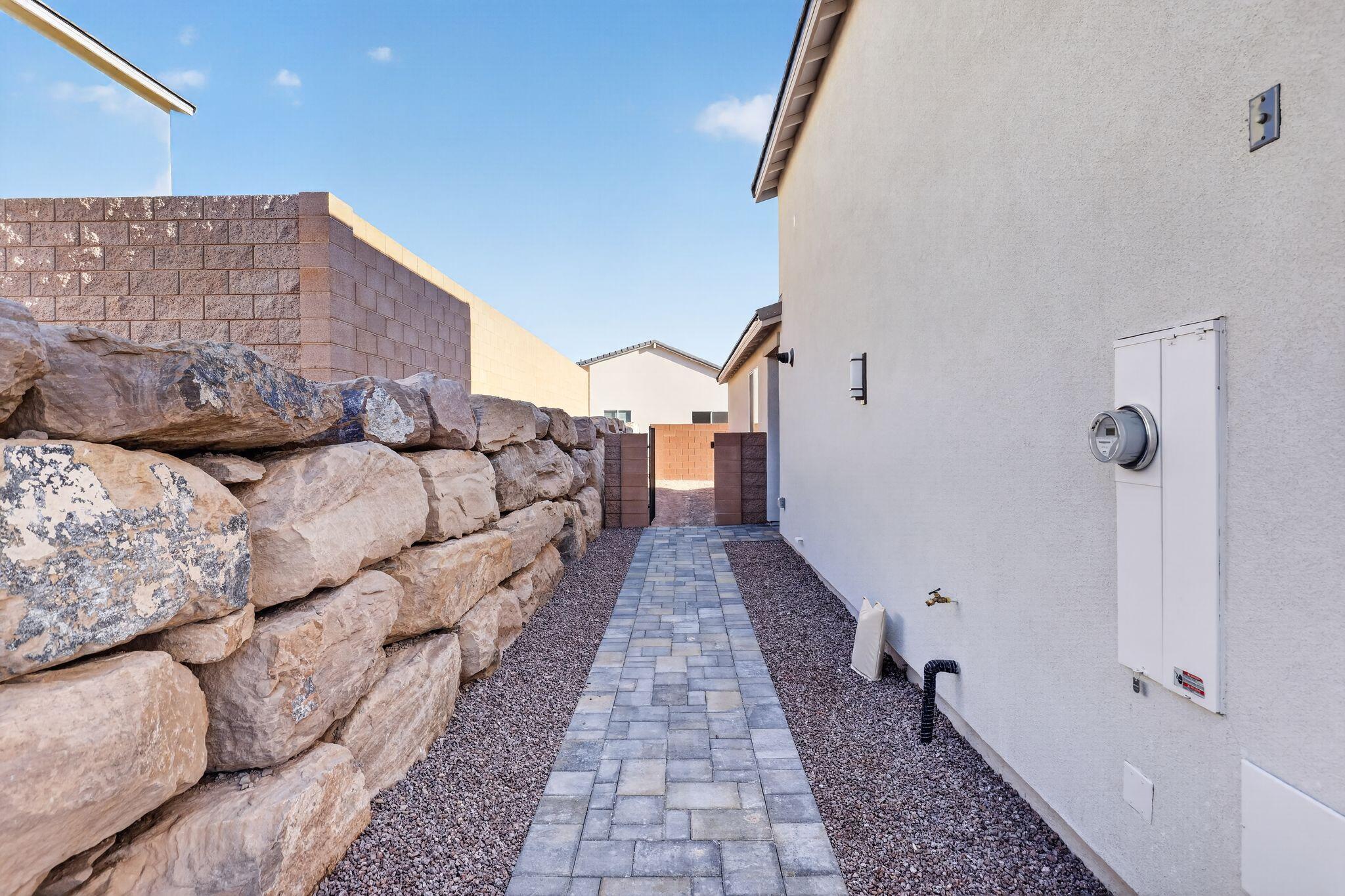 CECITA CREST AT DIVARIO - Residential