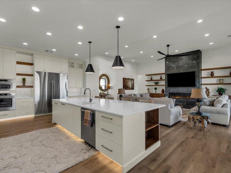 HEIGHTS AT WASHINGTON BENCH - Residential