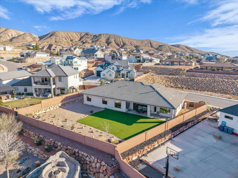 HEIGHTS AT WASHINGTON BENCH - Residential