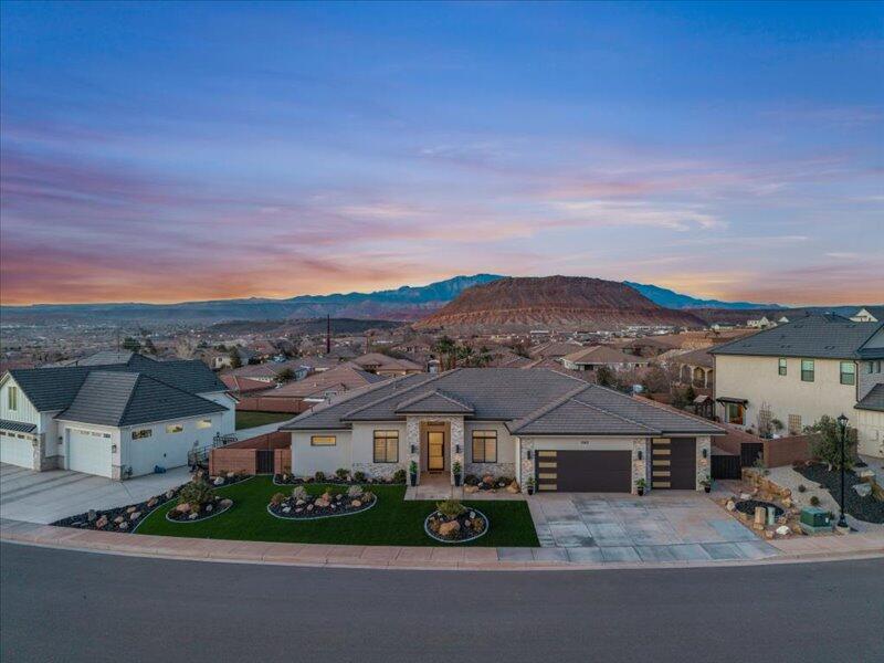 HEIGHTS AT WASHINGTON BENCH - Residential