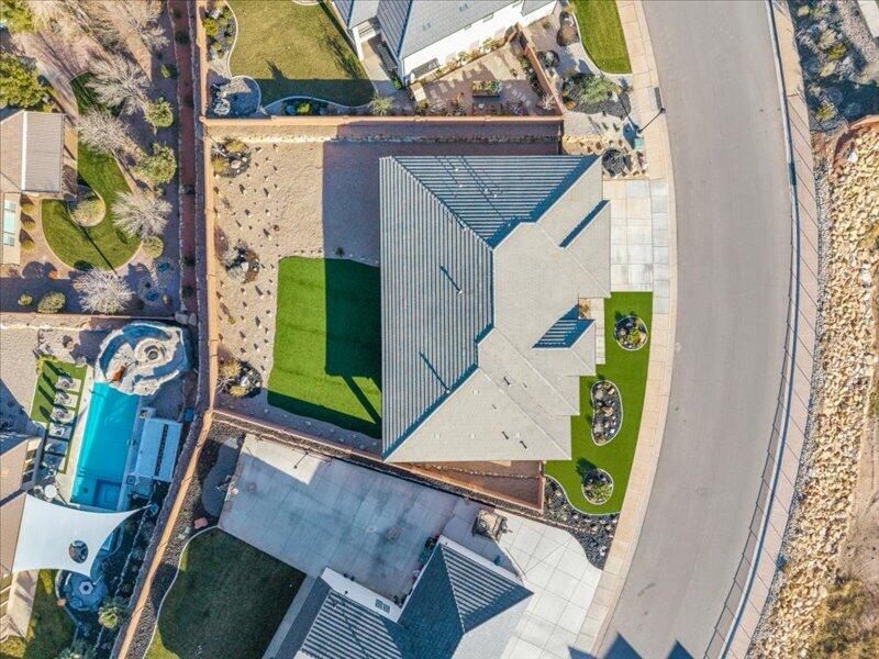 HEIGHTS AT WASHINGTON BENCH - Residential