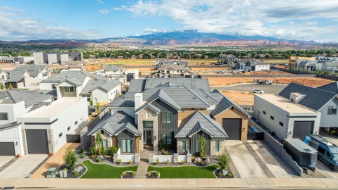 Tiny photo for 448 W Lamond CIR, Washington, UT 84780 (MLS # 26-276369)