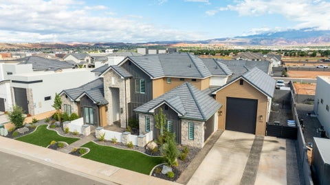 Tiny photo for 448 W Lamond CIR, Washington, UT 84780 (MLS # 26-276369)