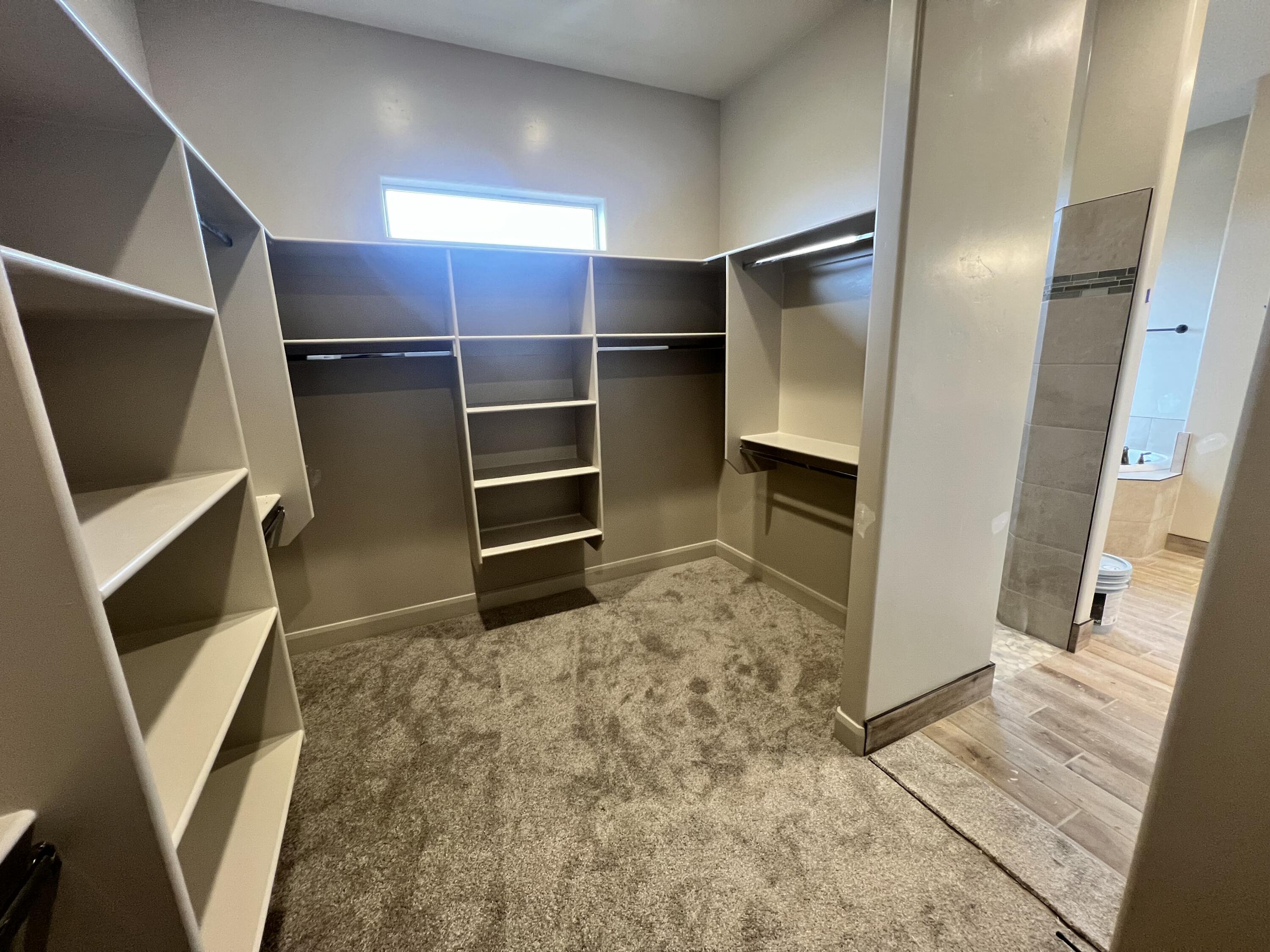 SKY VALLEY - Residential