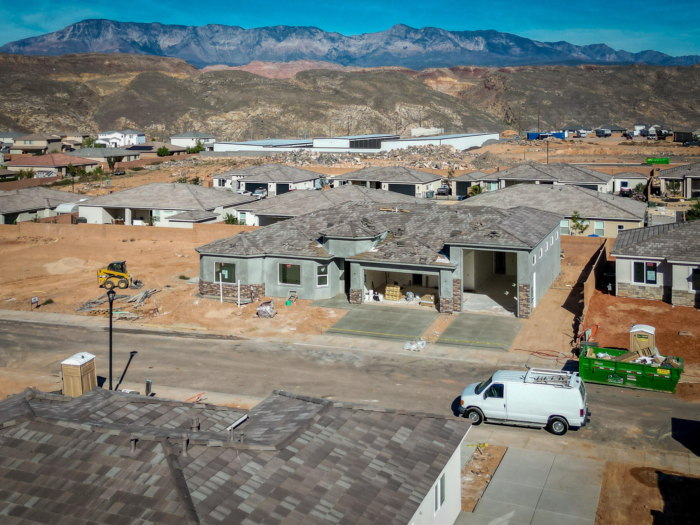 SKY VALLEY - Residential