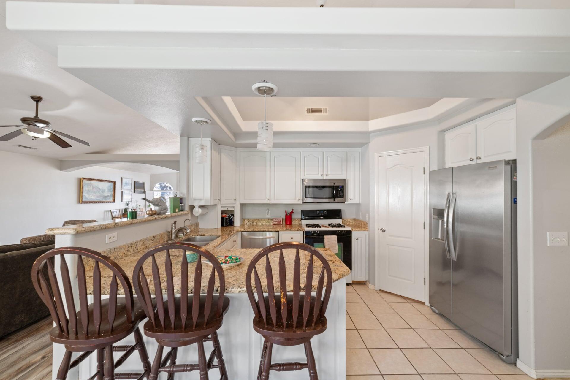 PAR 5 AT BLOOMINGTON HILLS TOWNHOMES - Residential