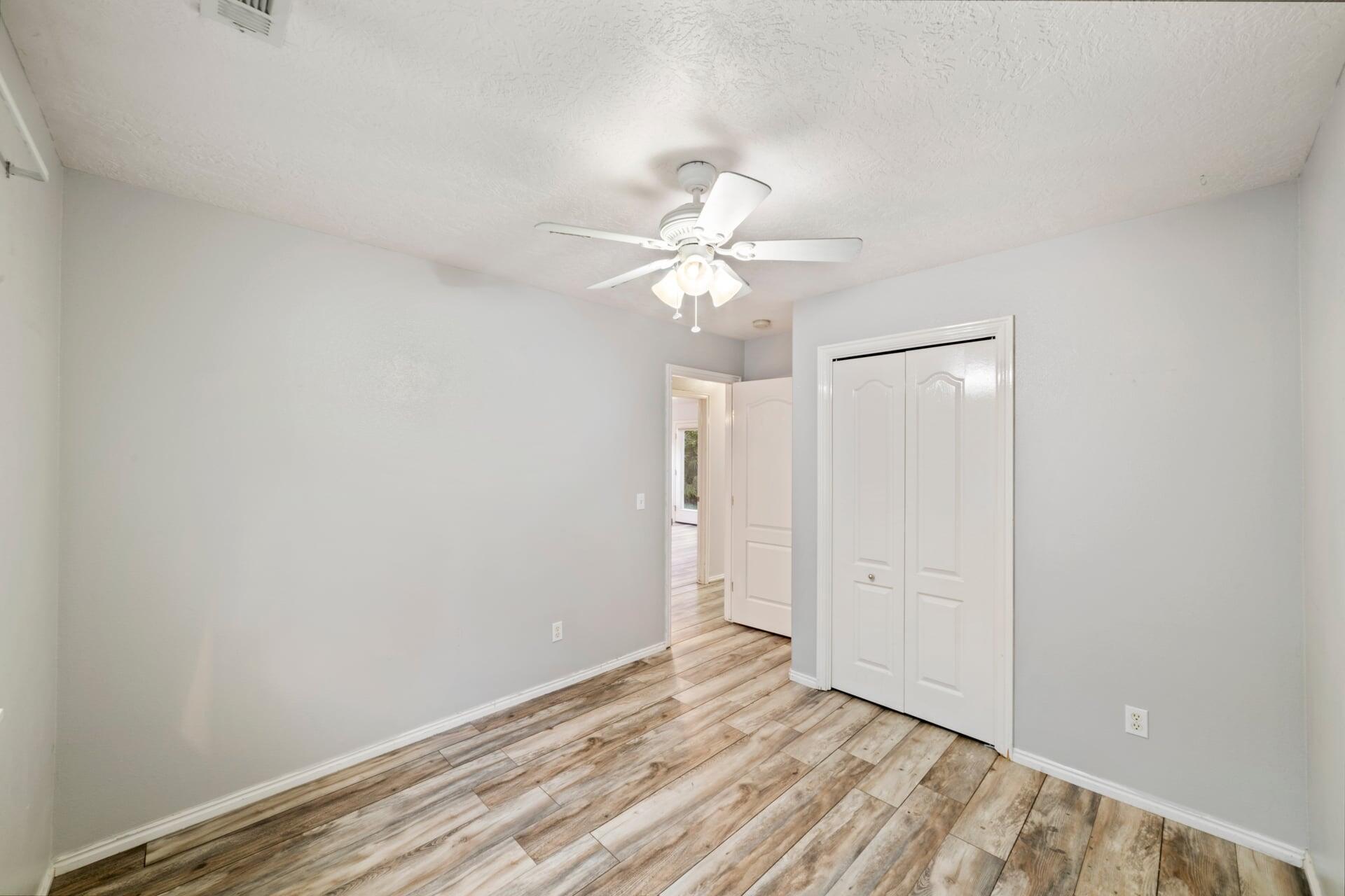 PAR 5 AT BLOOMINGTON HILLS TOWNHOMES - Residential