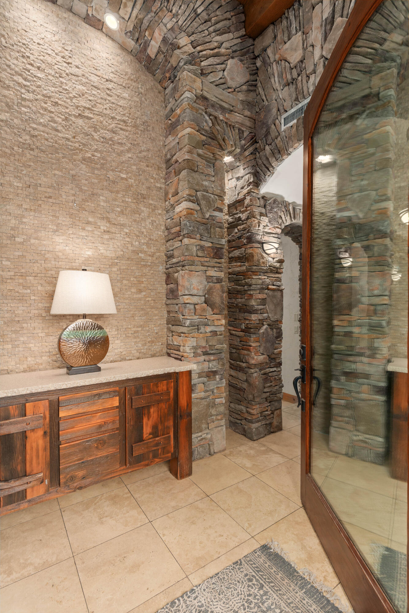 STONE CLIFF - Residential