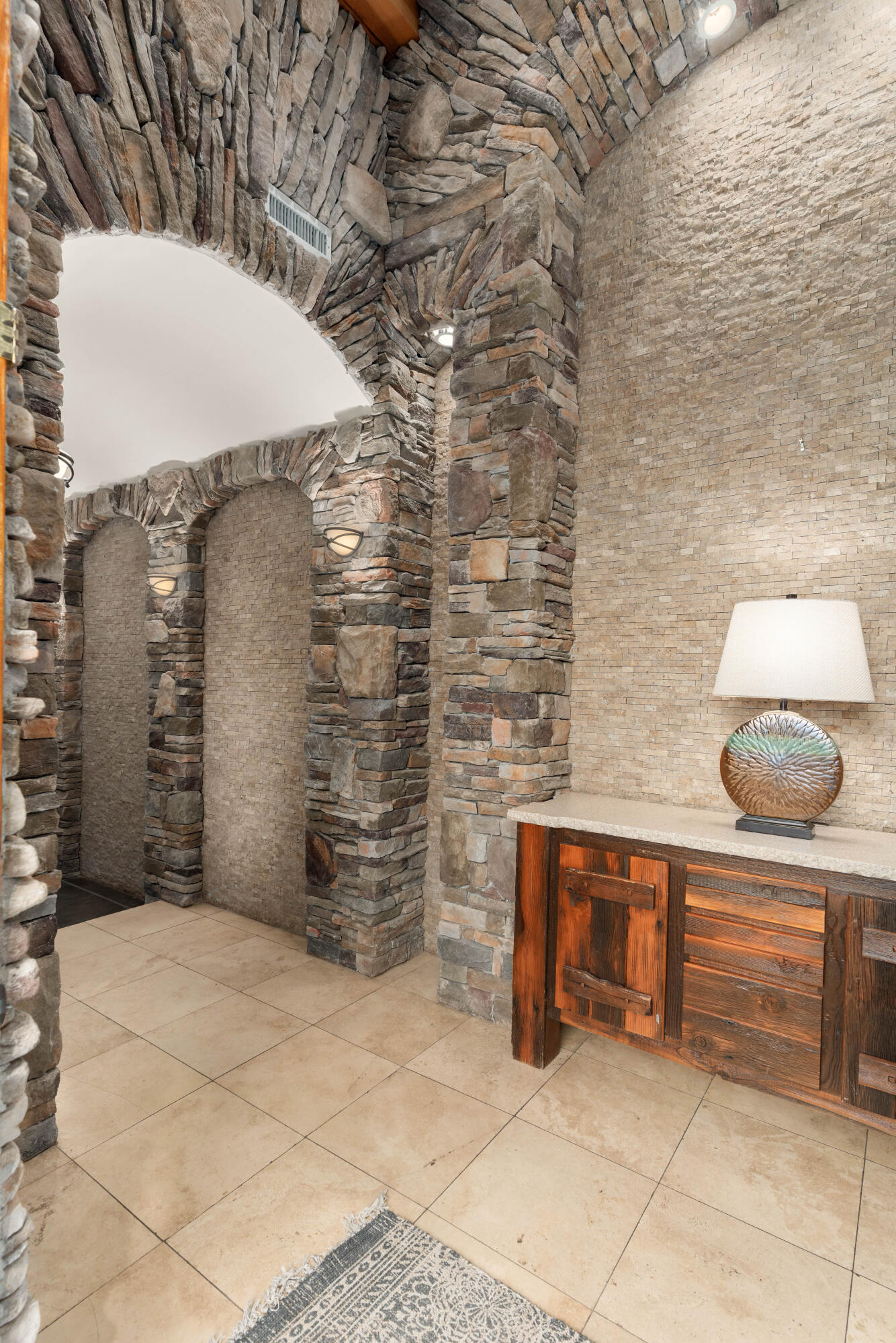 STONE CLIFF - Residential