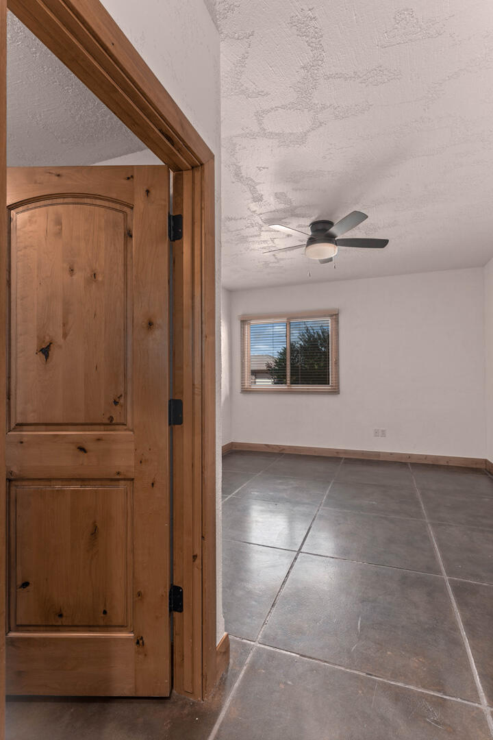 STONE CLIFF - Residential