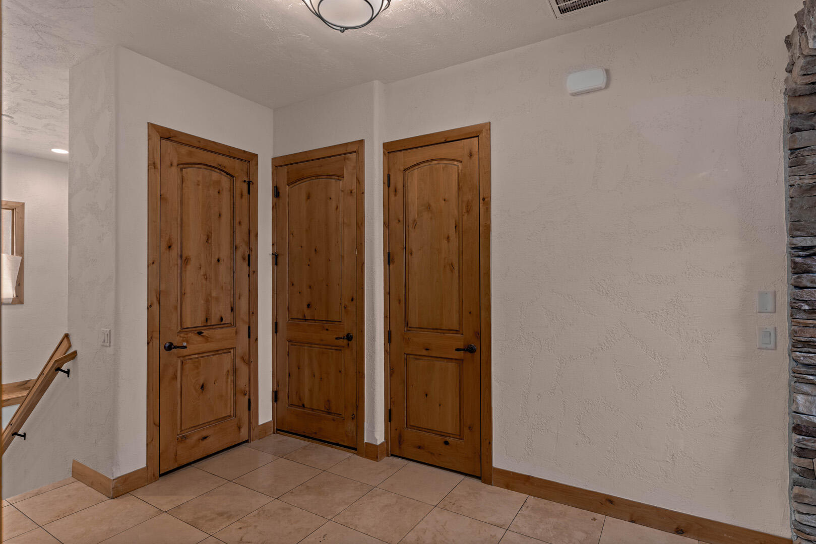 STONE CLIFF - Residential