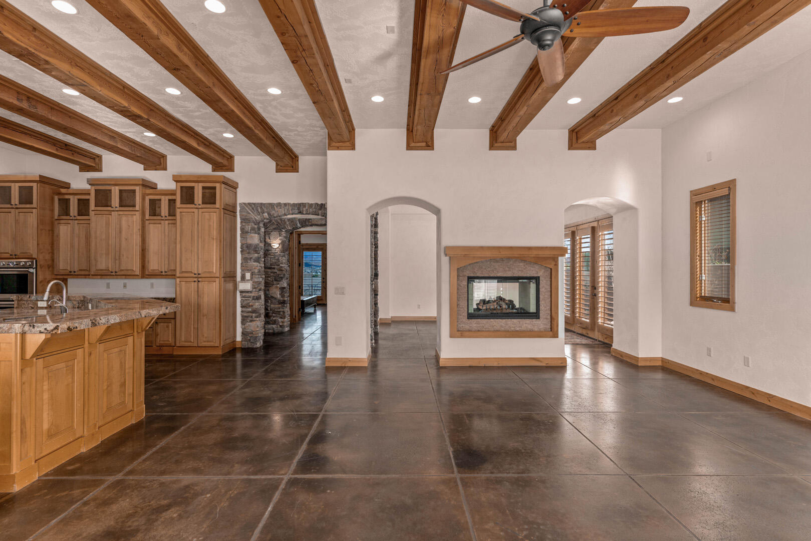 STONE CLIFF - Residential