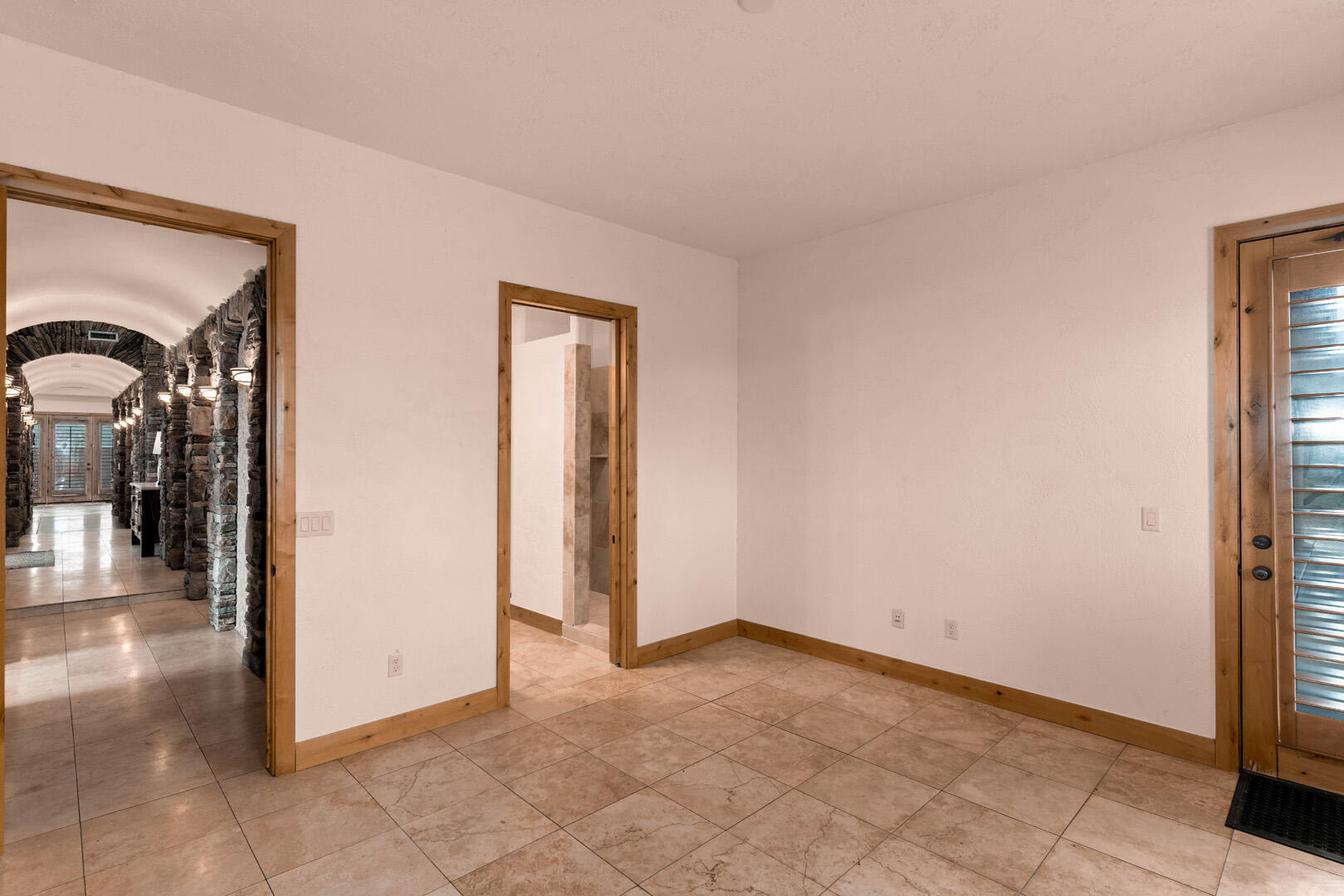 STONE CLIFF - Residential