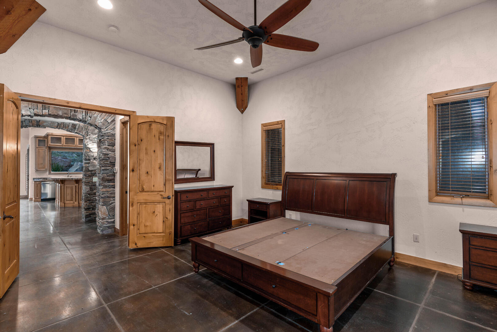 STONE CLIFF - Residential