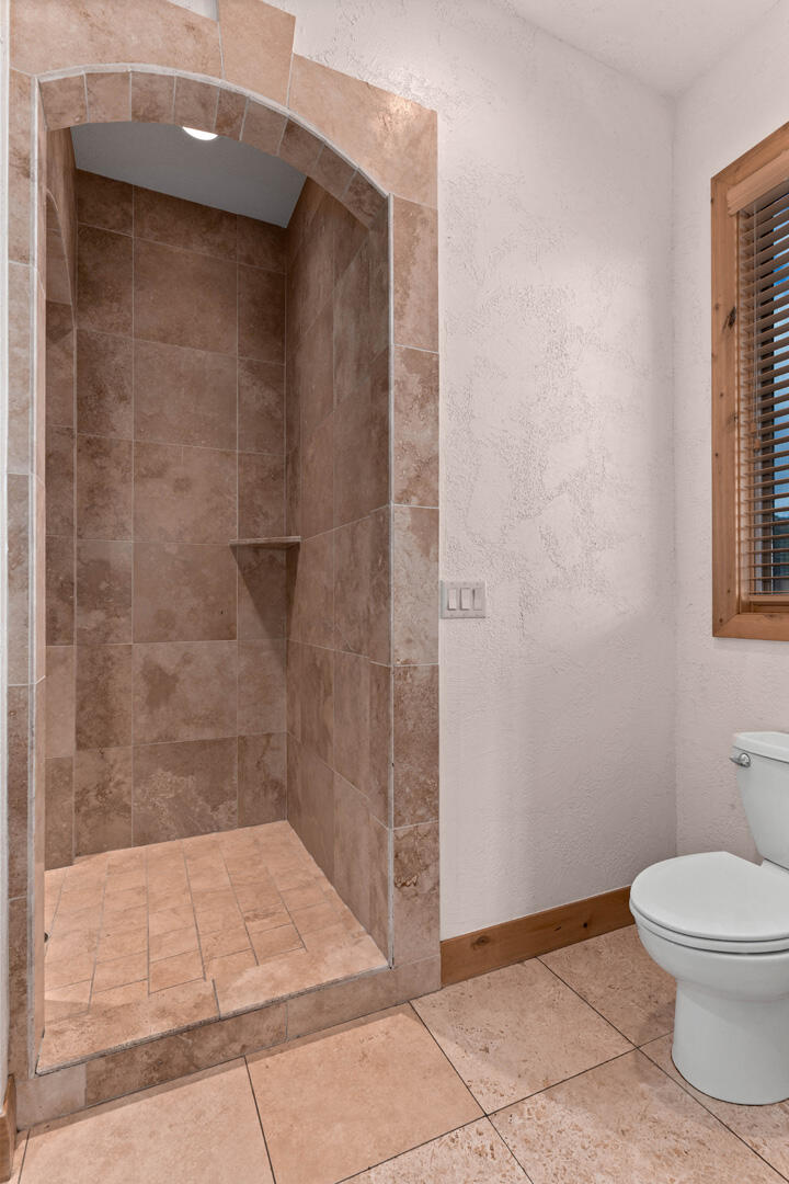 STONE CLIFF - Residential