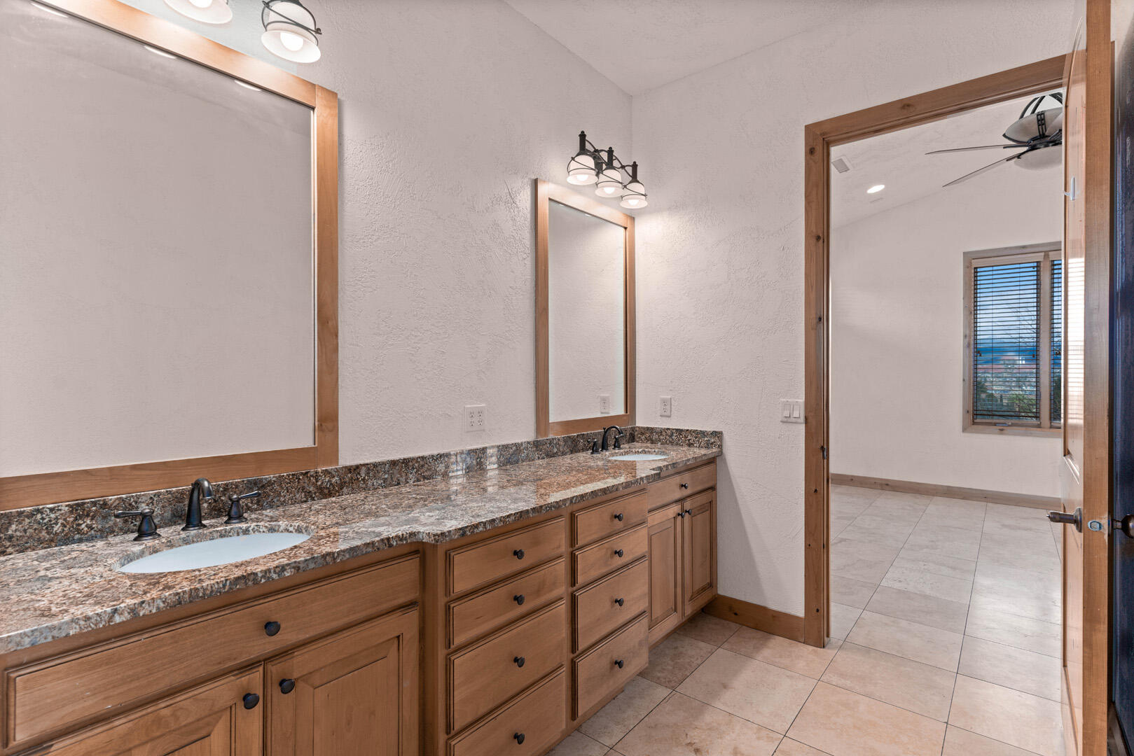 STONE CLIFF - Residential