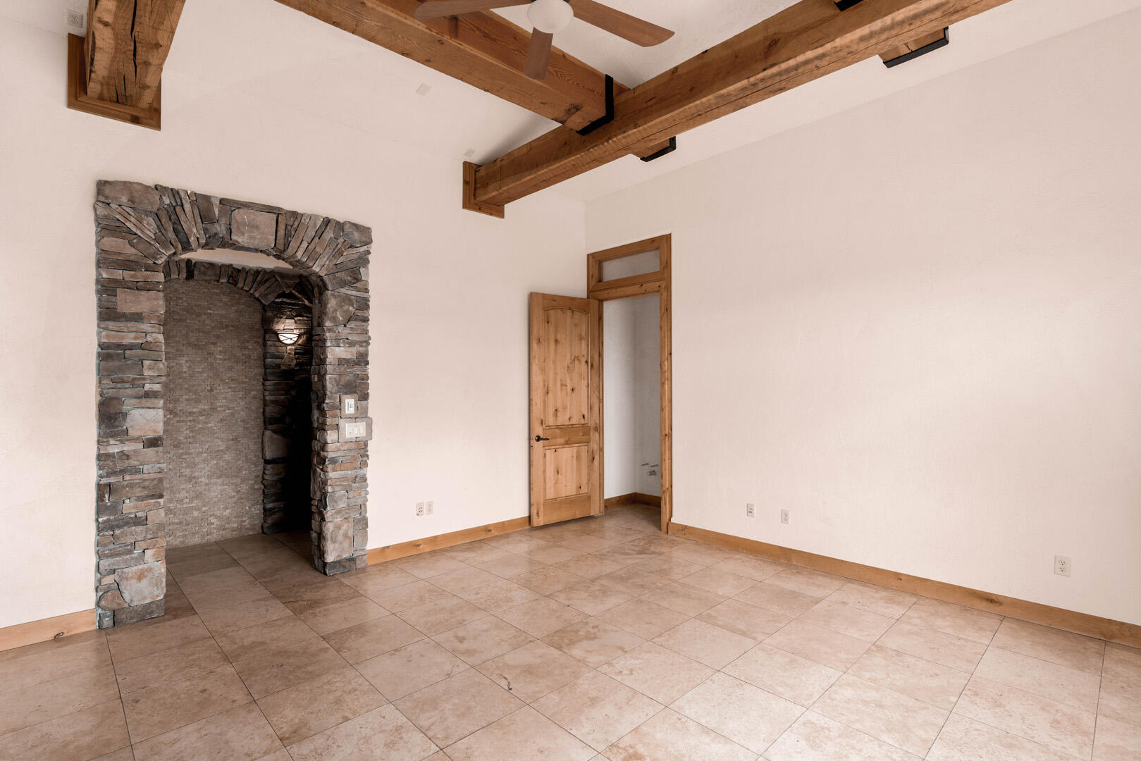 STONE CLIFF - Residential