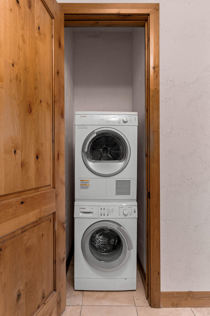 STONE CLIFF - Residential