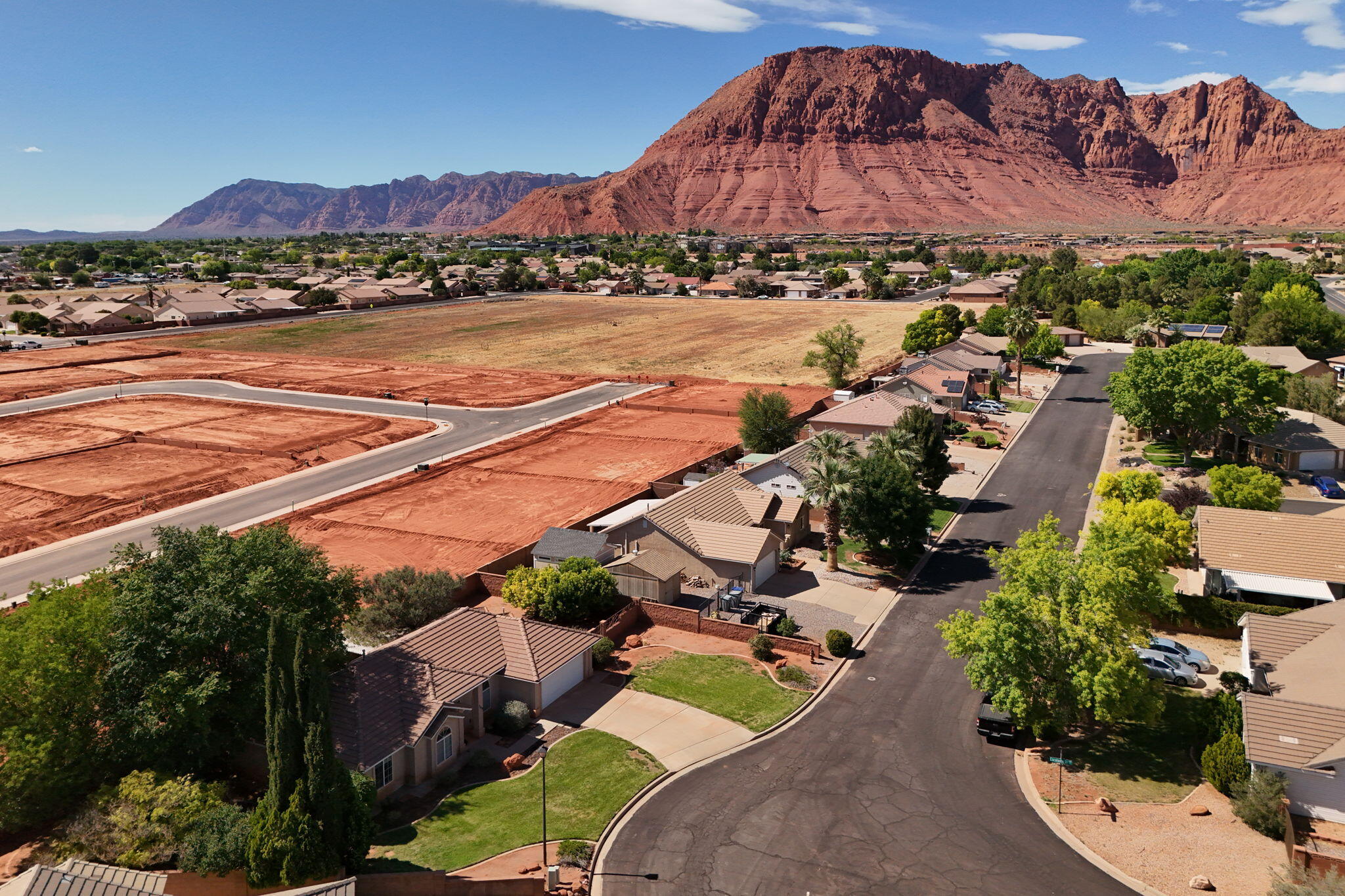 PADRE CANYON ESTATES - Residential