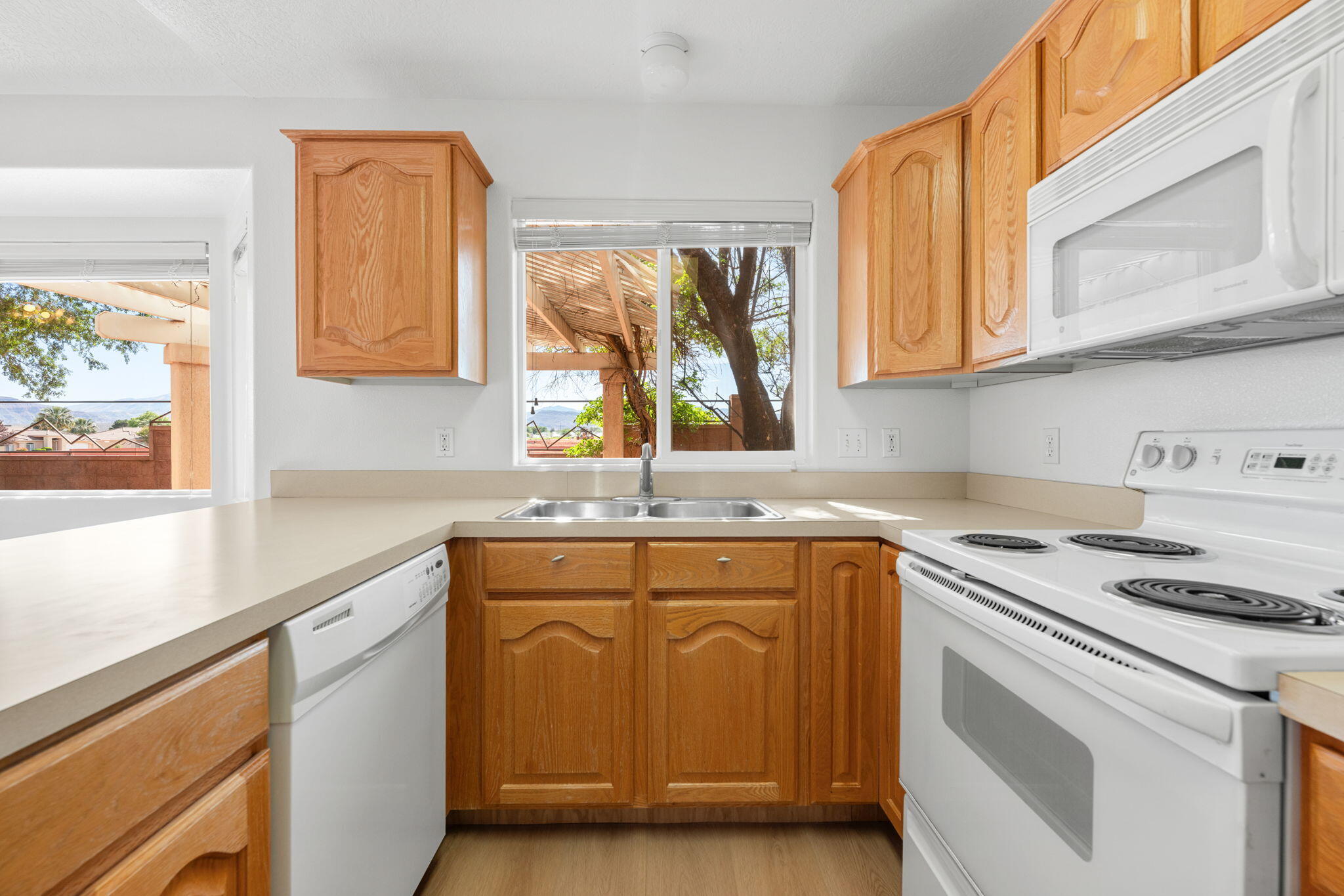 PADRE CANYON ESTATES - Residential