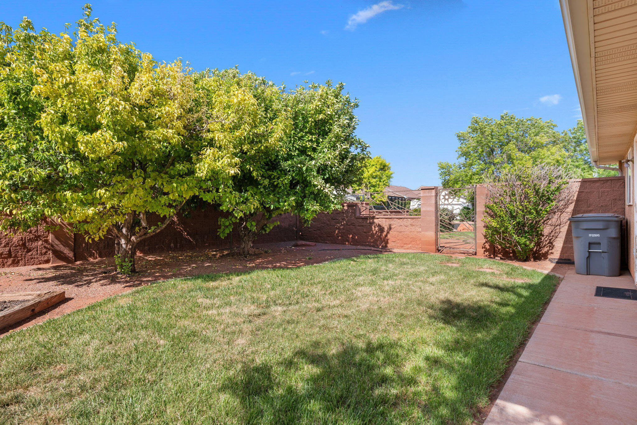 PADRE CANYON ESTATES - Residential