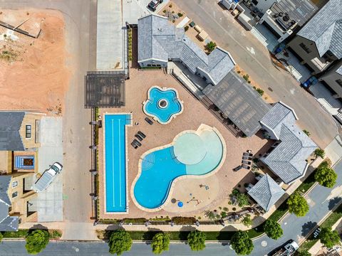 Tiny photo for 1460 S Windsor Parkway #2, Hurricane, UT 84737 (MLS # 25-266191)