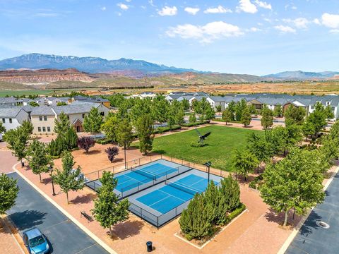 Tiny photo for 1460 S Windsor Parkway #2, Hurricane, UT 84737 (MLS # 25-266191)