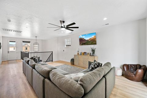 Tiny photo for 1460 S Windsor Parkway #2, Hurricane, UT 84737 (MLS # 25-266191)