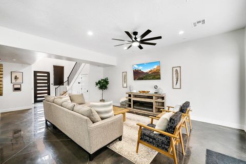 Tiny photo for 1460 S Windsor Parkway #2, Hurricane, UT 84737 (MLS # 25-266191)