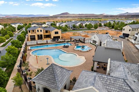 Tiny photo for 1460 S Windsor Parkway #2, Hurricane, UT 84737 (MLS # 25-266191)