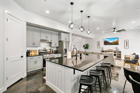 Tiny photo for 1460 S Windsor Parkway #2, Hurricane, UT 84737 (MLS # 25-266191)