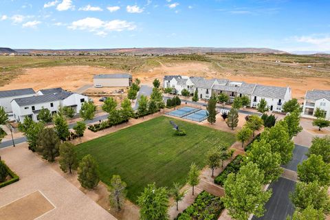 Tiny photo for 1460 S Windsor Parkway #2, Hurricane, UT 84737 (MLS # 25-266191)