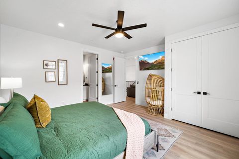 Tiny photo for 1460 S Windsor Parkway #2, Hurricane, UT 84737 (MLS # 25-266191)