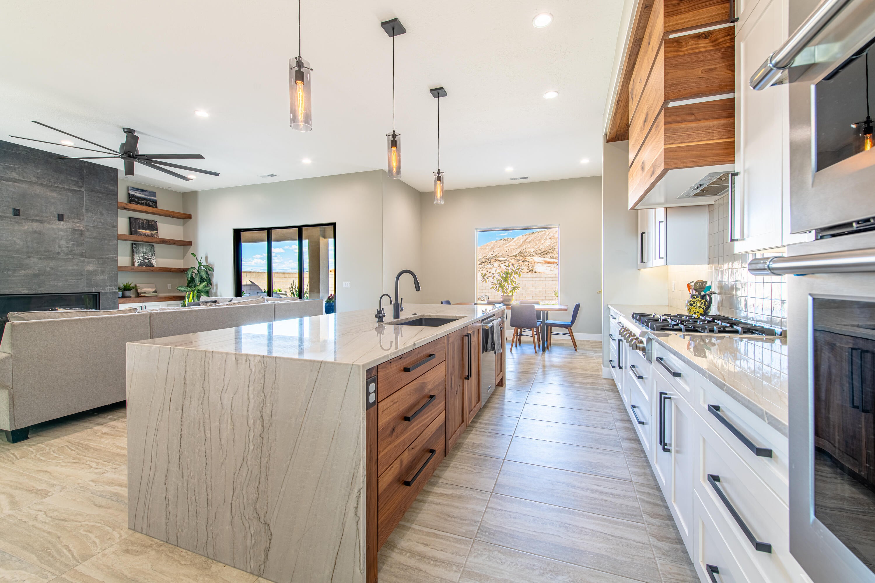 2059 S Pony Way - Photo 2