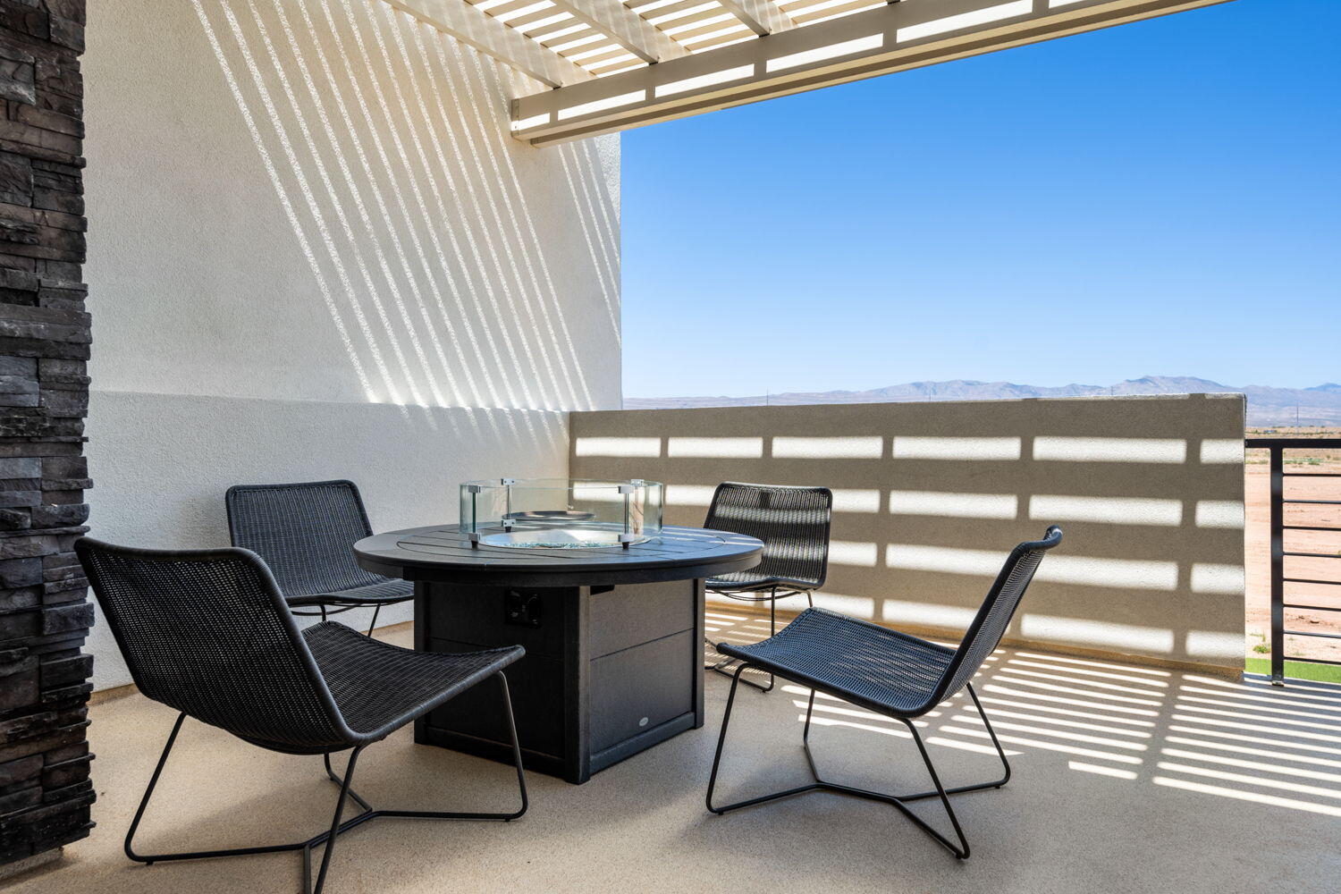 DESERT COLOR RESORT - Residential