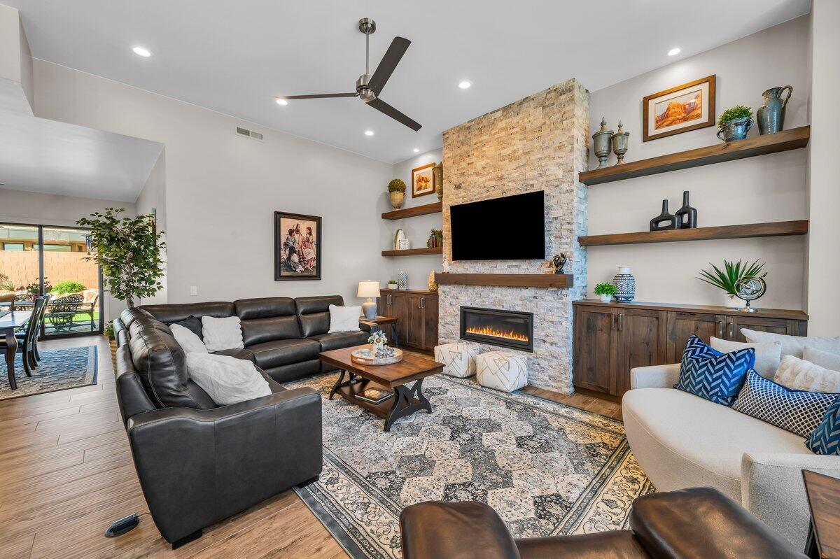 MOJAVE MESA - Residential