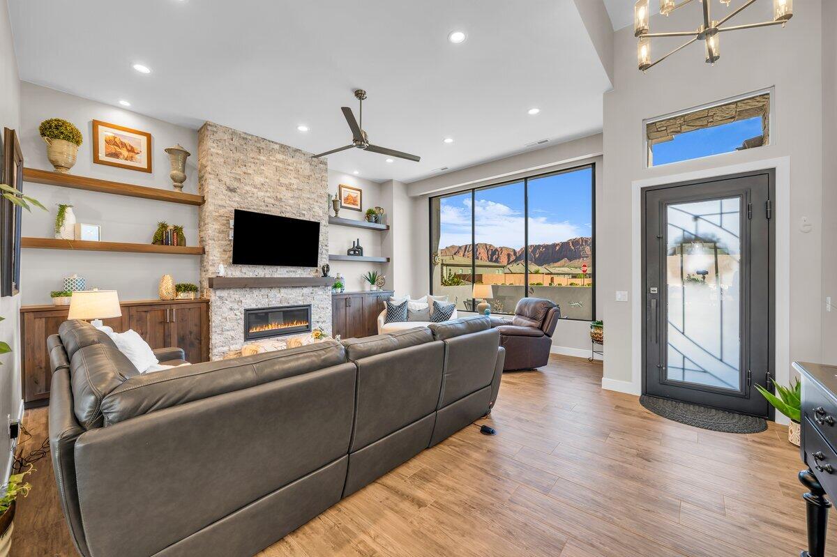 MOJAVE MESA - Residential