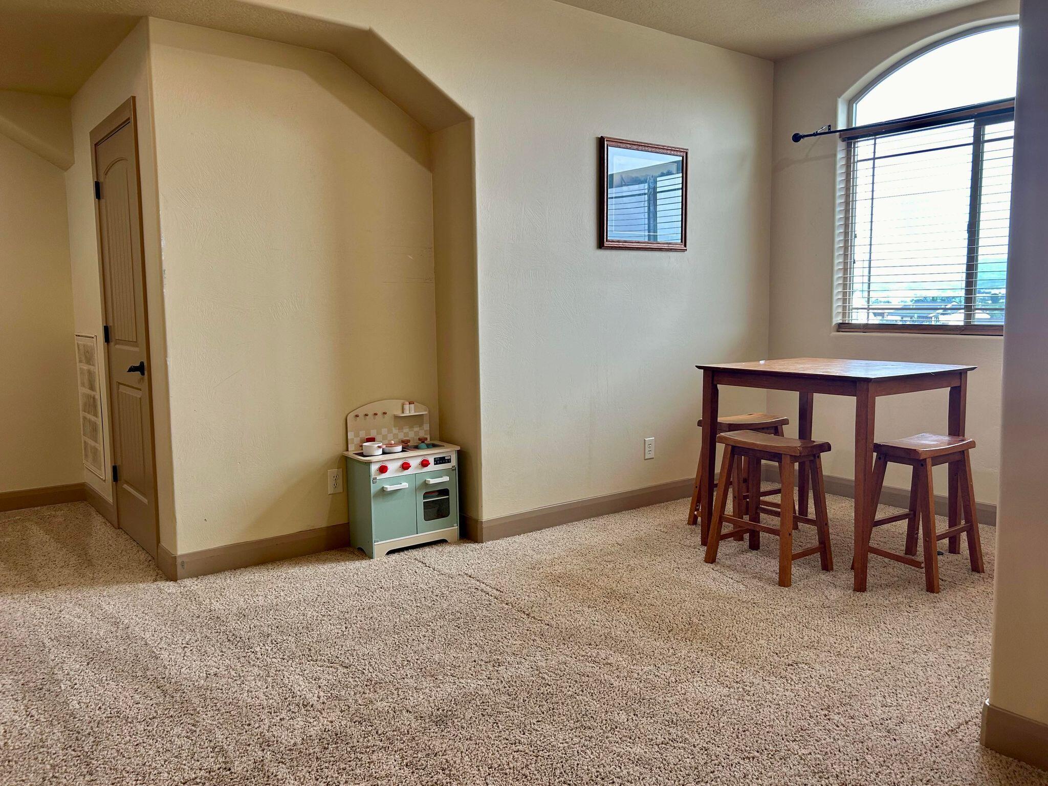 NORTH HILL ESTATES - Residential