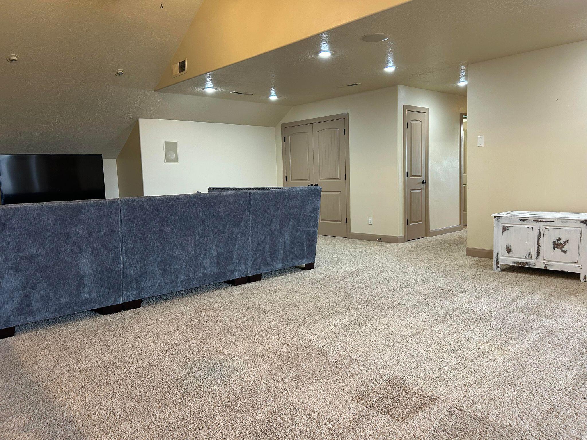 NORTH HILL ESTATES - Residential