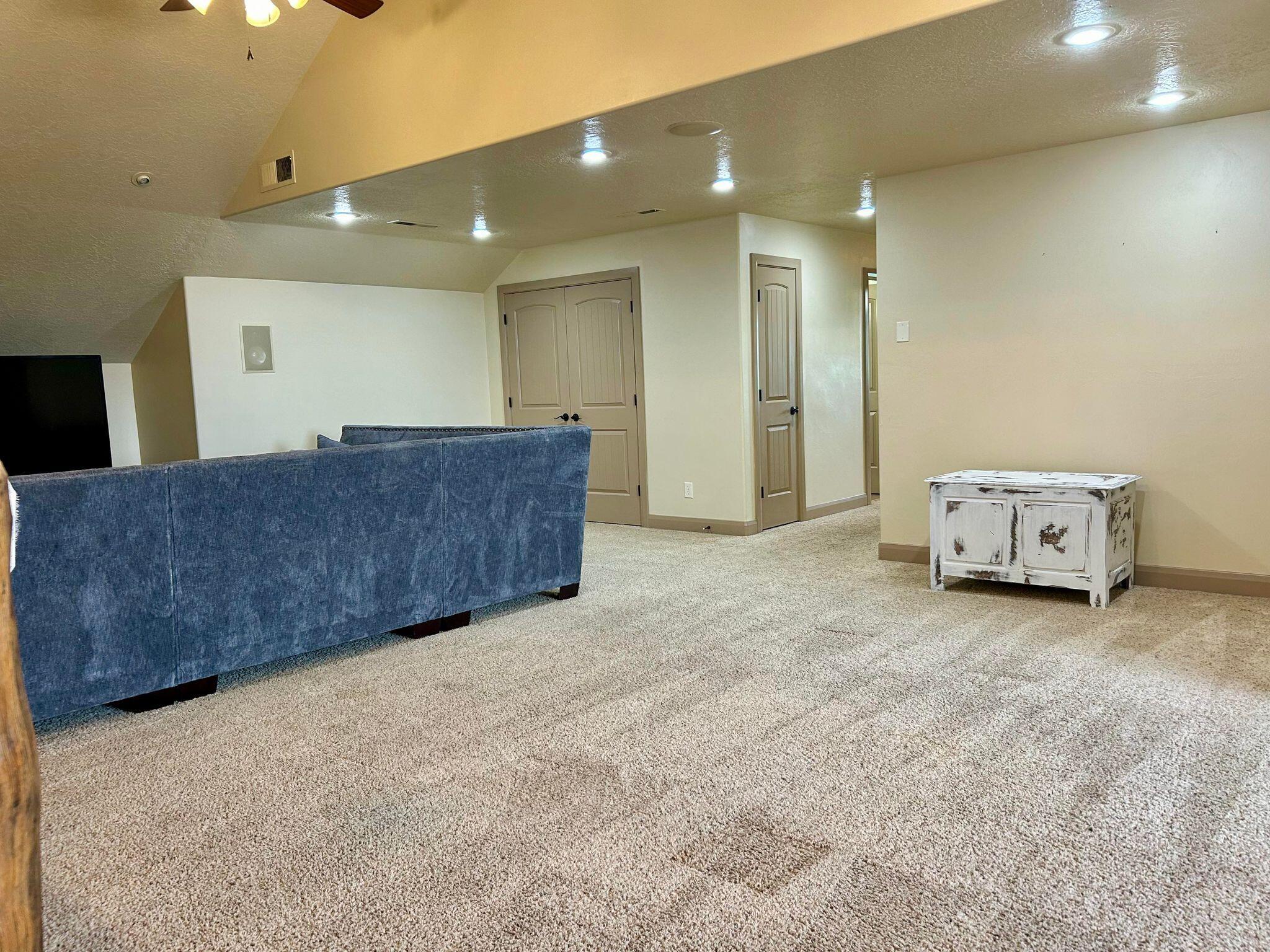 NORTH HILL ESTATES - Residential