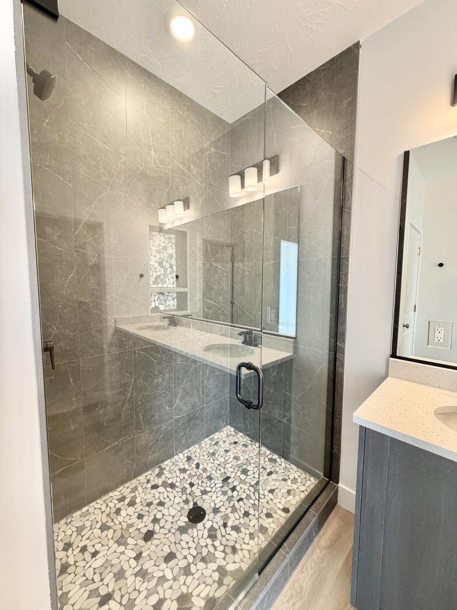 ATKINVILLE TOWNHOMES AT DESERT COLOR - Residential