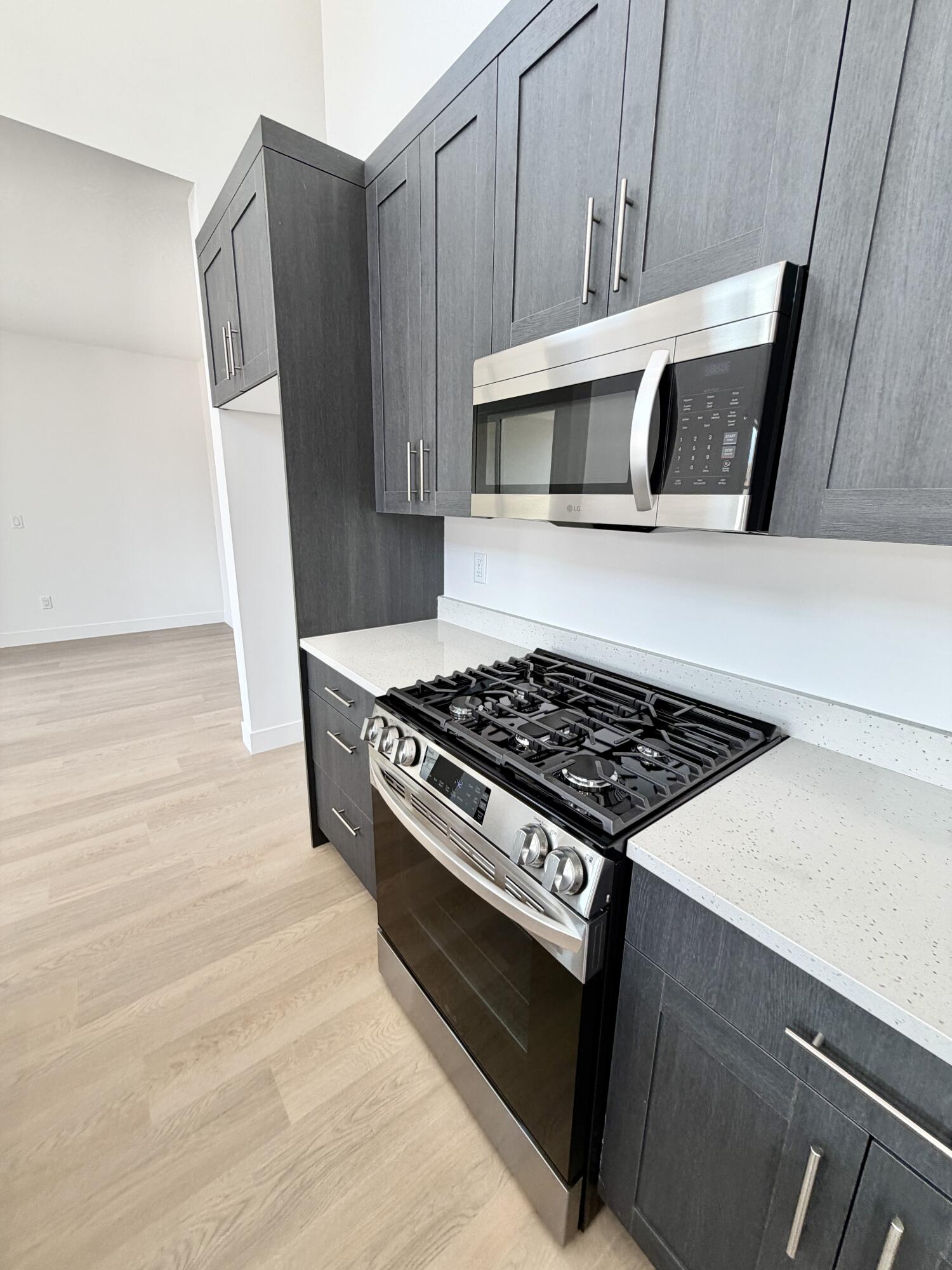 ATKINVILLE TOWNHOMES AT DESERT COLOR - Residential