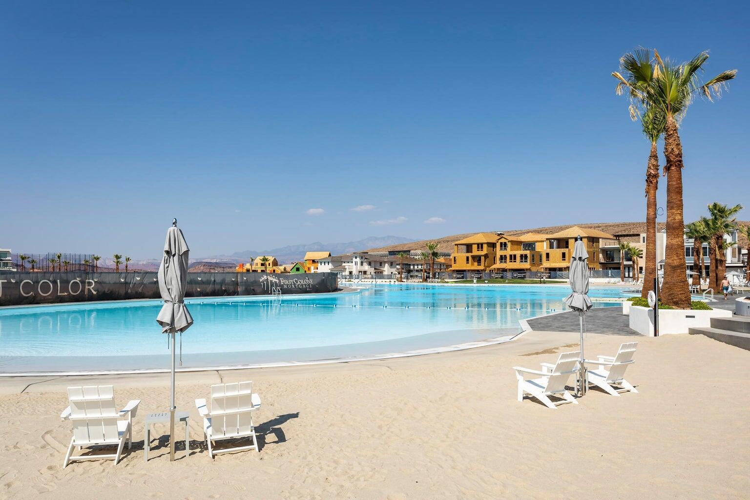 ATKINVILLE TOWNHOMES AT DESERT COLOR - Residential