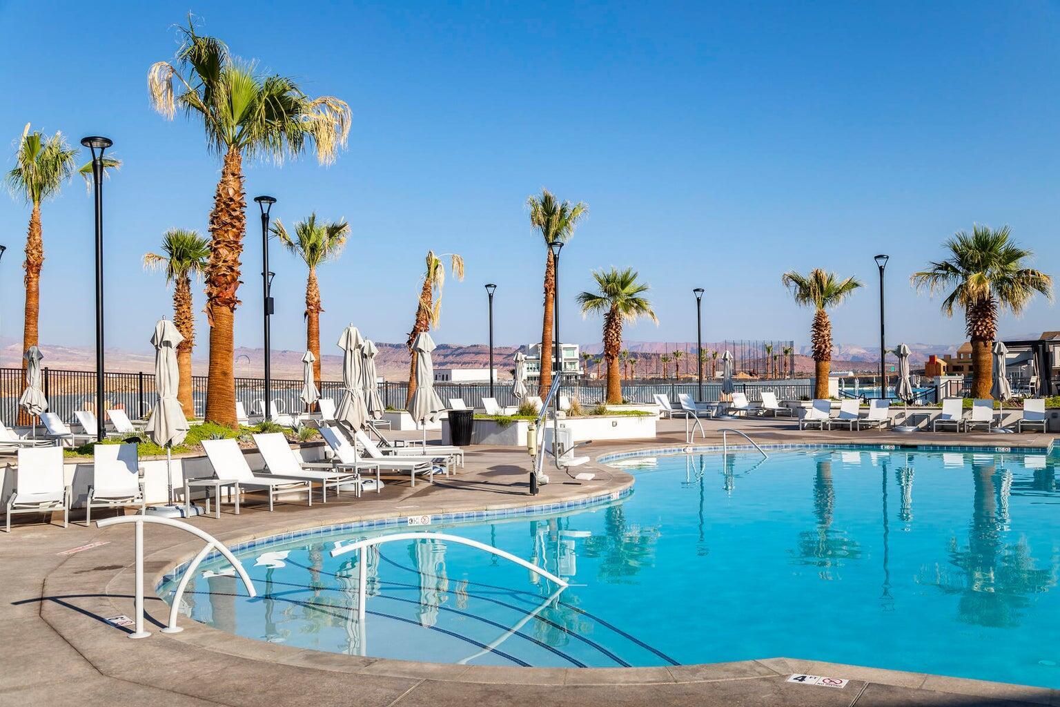 ATKINVILLE TOWNHOMES AT DESERT COLOR - Residential