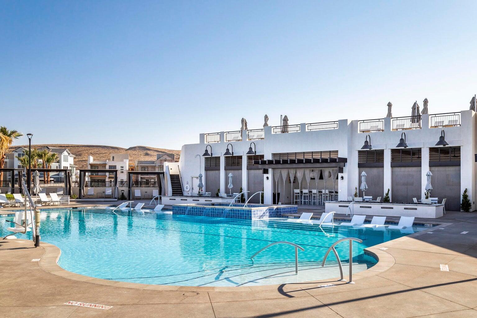 ATKINVILLE TOWNHOMES AT DESERT COLOR - Residential