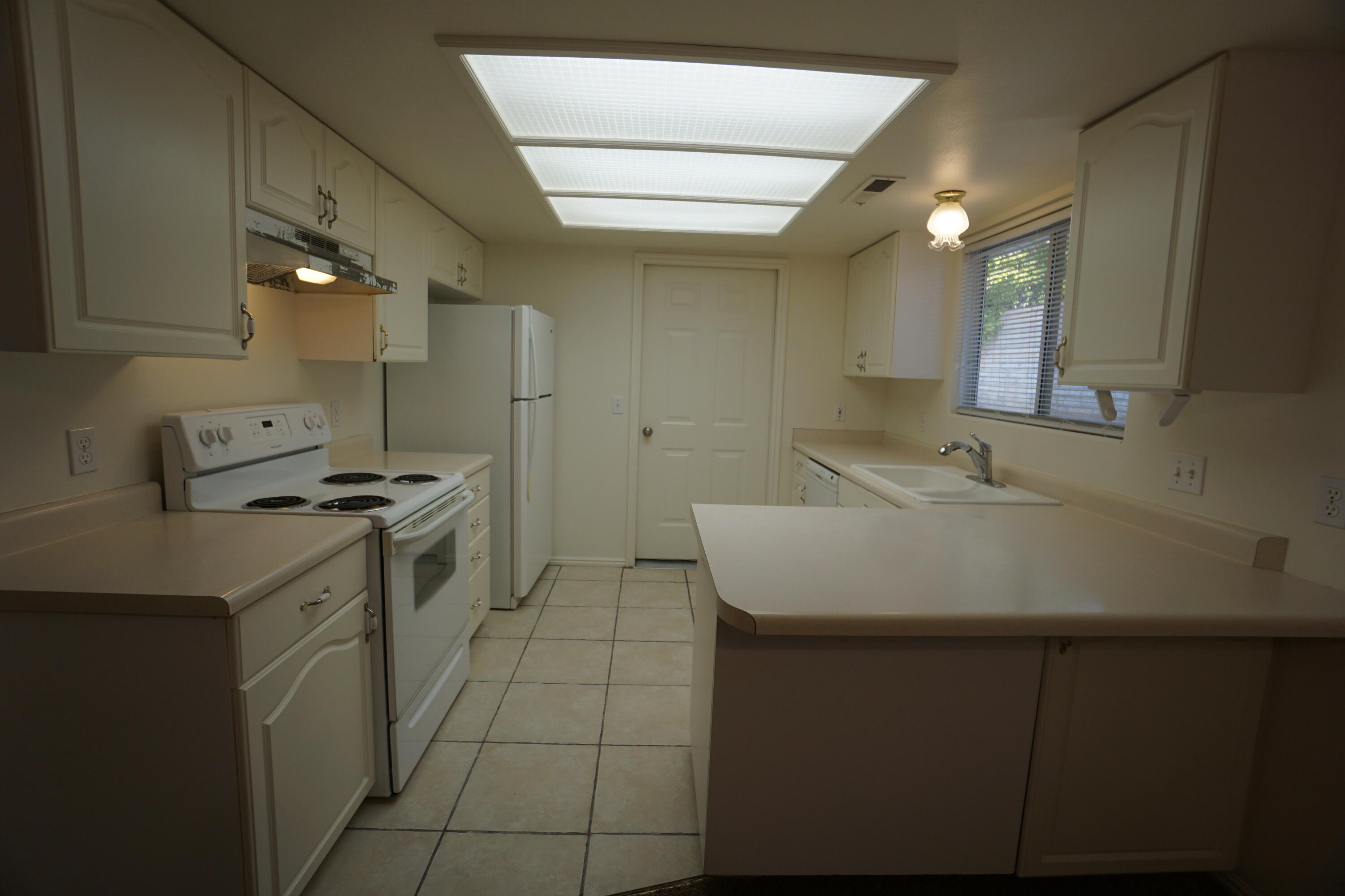 ROYAL GARDEN TOWNHOMES - Residential